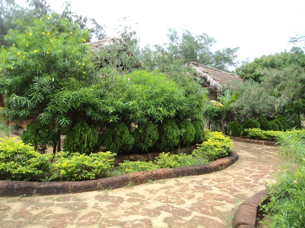 Resor Lotus An Eco
